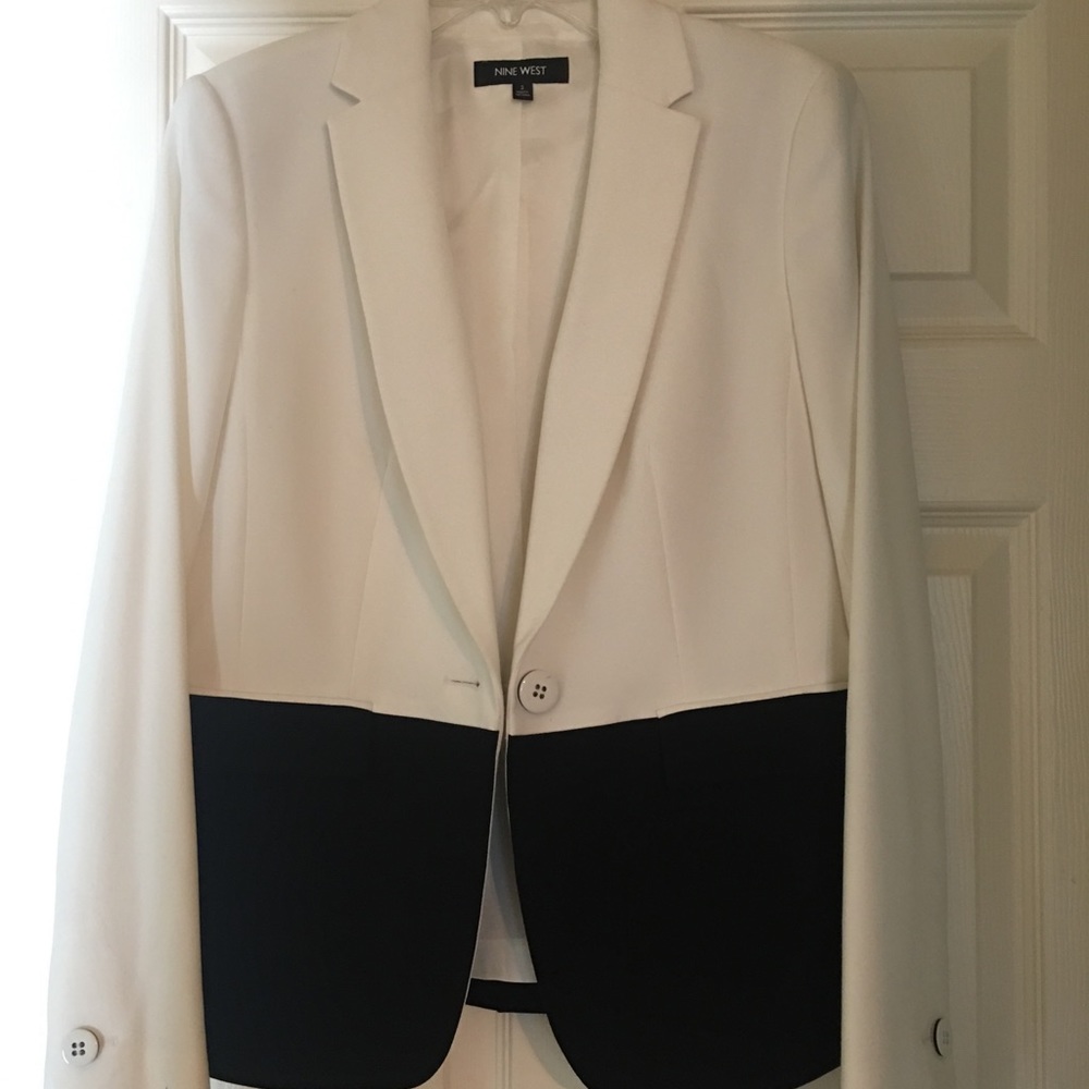 Brand new Nine West black and white blazer